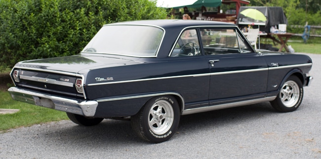 1964_Chevy_II_Nova_400_-SS-_rear